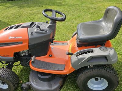 Murutraktor Husqvarna TS238