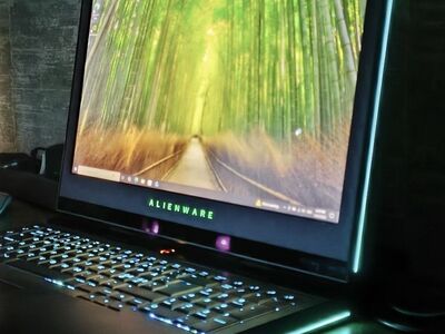 Alienware R5 17" i7 8750h 32GB RAM 1070 8GB
