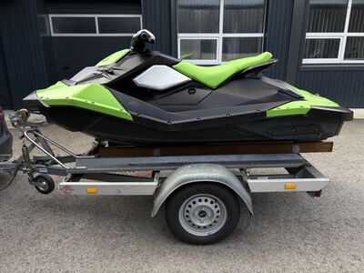 Seadoo Spark 90hp koos Stema motohaagisega