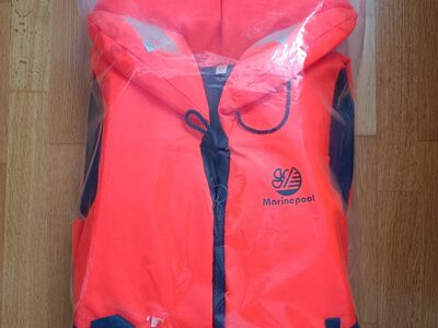 Päästevest UUS!! Marinepool EN 395 100N (70–90 kg)