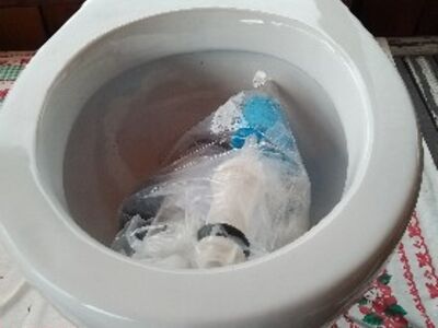 UUS WC KOMPLEKT
