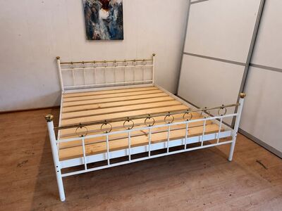 Voodiraam madratsile 160*200cm