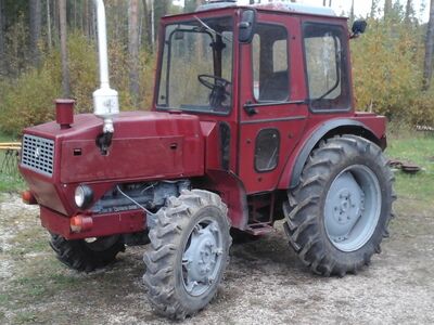 Traktor T30AT