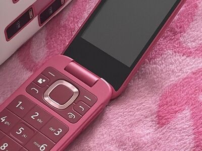 Nokia 2660 Flip 4G Pop Pink