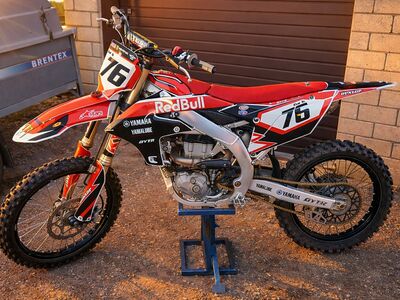 M: Yamaha YZ450F 2023