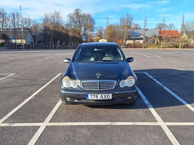 MERCEDES-BENZ C 220 CDI