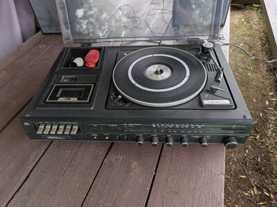 Retro muusikakeskus