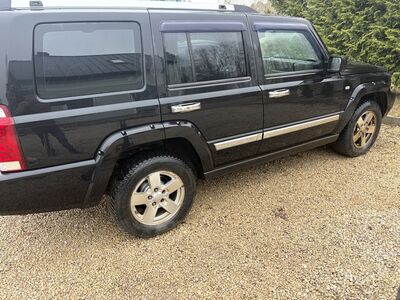 Jeep Commander
