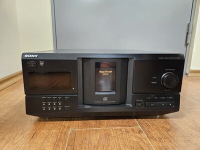 Sony CDP-CX230 Multi-disc 200 CD player