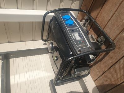 Elektrigeneraator  2700w