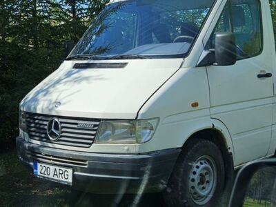 Mercedes-Benz sõidukite ost
