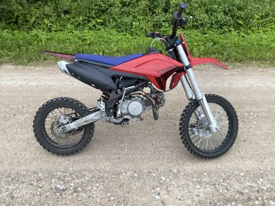 Müüa 150cc krossikas