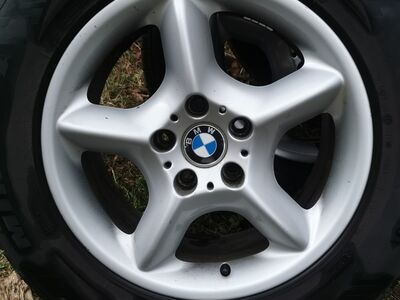 BMW X5 veljed