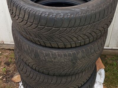Goodyear ultragrip ice 2  245/45 r19