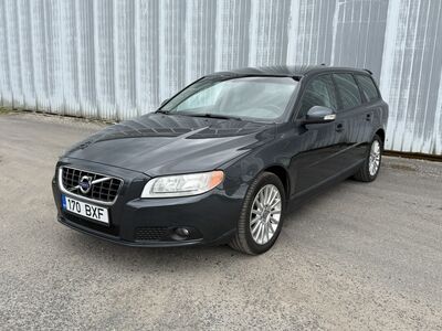 Volvo V70 Facelift 2.4 R5 D5 129kW, JÄRELMAKS!