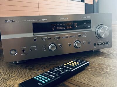 Yamaha RX-V750 ressiiver