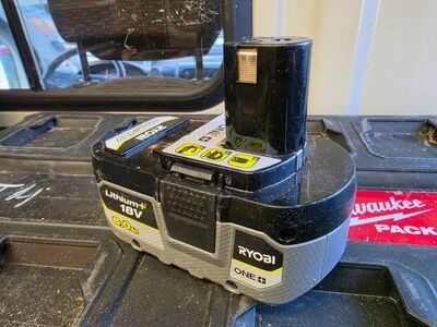 Ryobi aku 6ah 18v