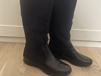 Ecco täistallal sukksaapad