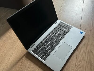 Dell Latitude 5521 – i7, 16GB RAM, 2TB SSD, MX450,