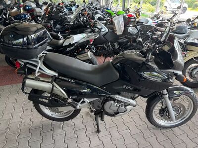 Suzuki XF 650 Freewind / 2001 / 40500 km