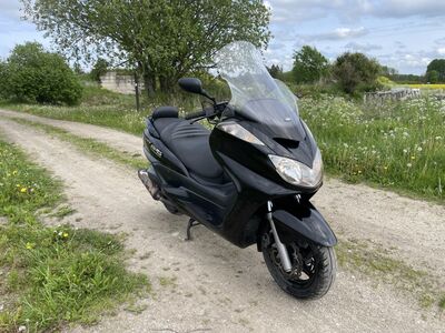 ROLLER YAMAHA MAJESTY 400