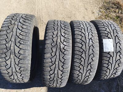 215/60R17 naastrehvid 4tk