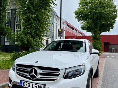 Mercedes-Benz GLC 350e 4MATIC pistikhübriid