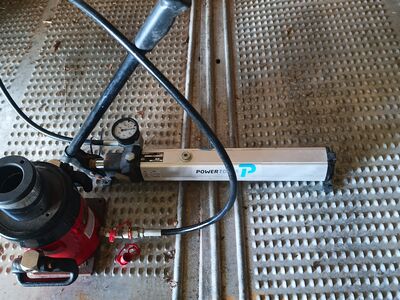 60t 80mm tungraud ja käsipump