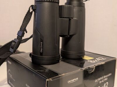Olympus 8x42 Pro binoklid