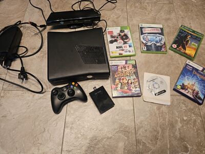 Xbox 360 Slim 250GB Kinect + 6 CD xbox360 kinect