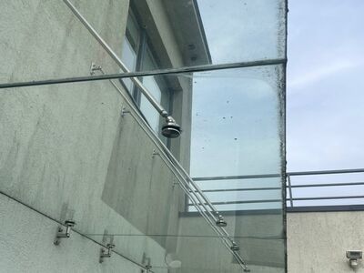 Klaasist varikatus/fassaadklaasid kinnitusega