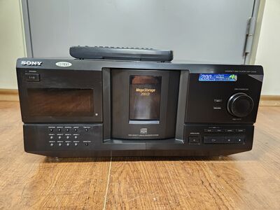 Sony CDP-CX235 Multi-disc CD player