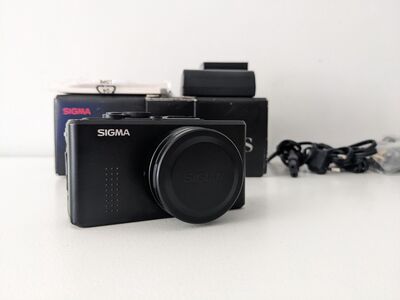 Legendaarne Sigma DP2S FOVEON, täiskomplektne