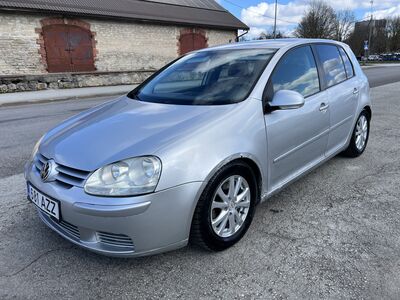 AUTOMAAT, VOLKSWAGEN GOLF 1,6 75kw, 215629km