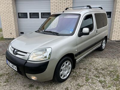 REG HINNAS Peugeot Partner 1,6 80kw, 181 740km