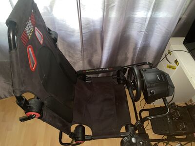 Next Level Racing simulator(G920+käigukang)