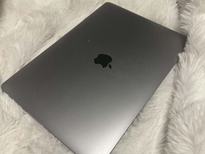 Apple MacBook Pro 13" (2020) | 16 ГБ ОЗУ | 1 ТБ SSD
