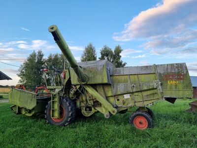 Kombain Clas Consul