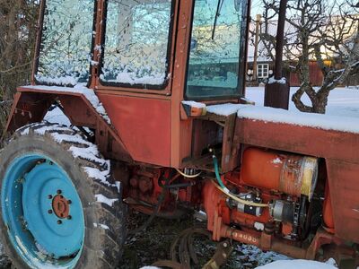 T25 traktor