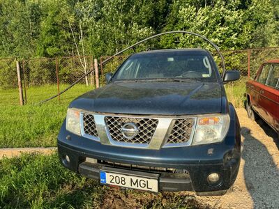 Nissan Pathfinder 2.5 128kw