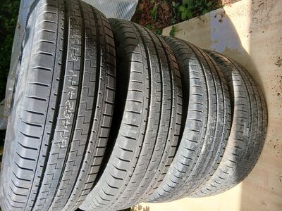 UUED suverehvid 205/75 R16C koos velgedega
