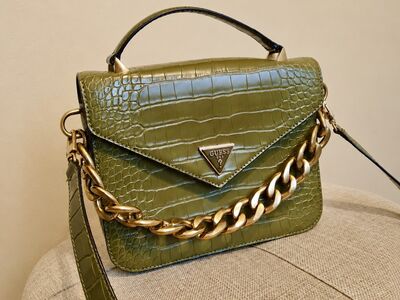 Guess kott