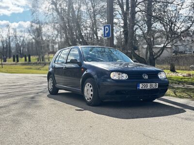 Volkswagen Golf 1.4 55kW