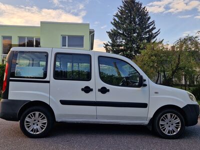 FIAT DOBLO N1 kaubik 1.4i manuaal 2006