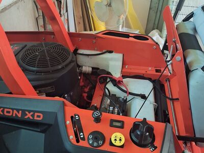 0-pöörderaadiusega murutraktor Ikon 52