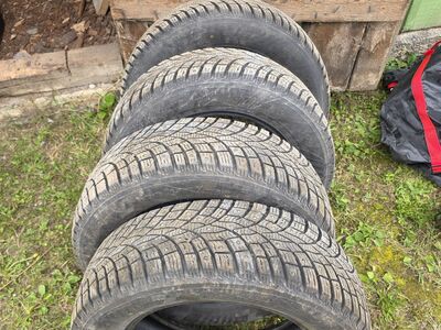 Naastrehvid 195/65 r15