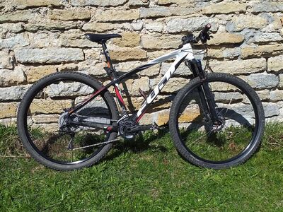 Maastikuratas Fuji SLM 1.0