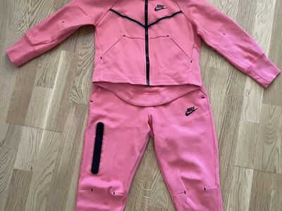 Spordidress NIKE