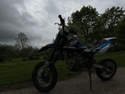 140cc Stomp krossikas