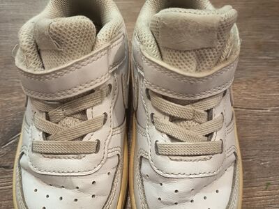 Nike tossud